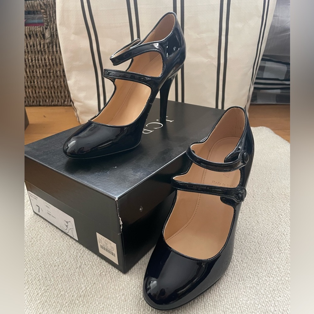 7.5W J Crew Mona Patent Mary Janes (Deep Navy/Black)